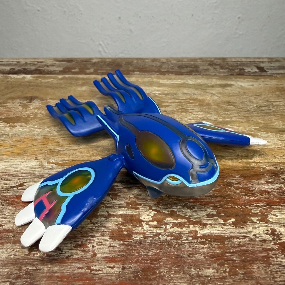 Tomy Pokémon Moncolle Primal Kyogre Figure Blue Collectible Toy